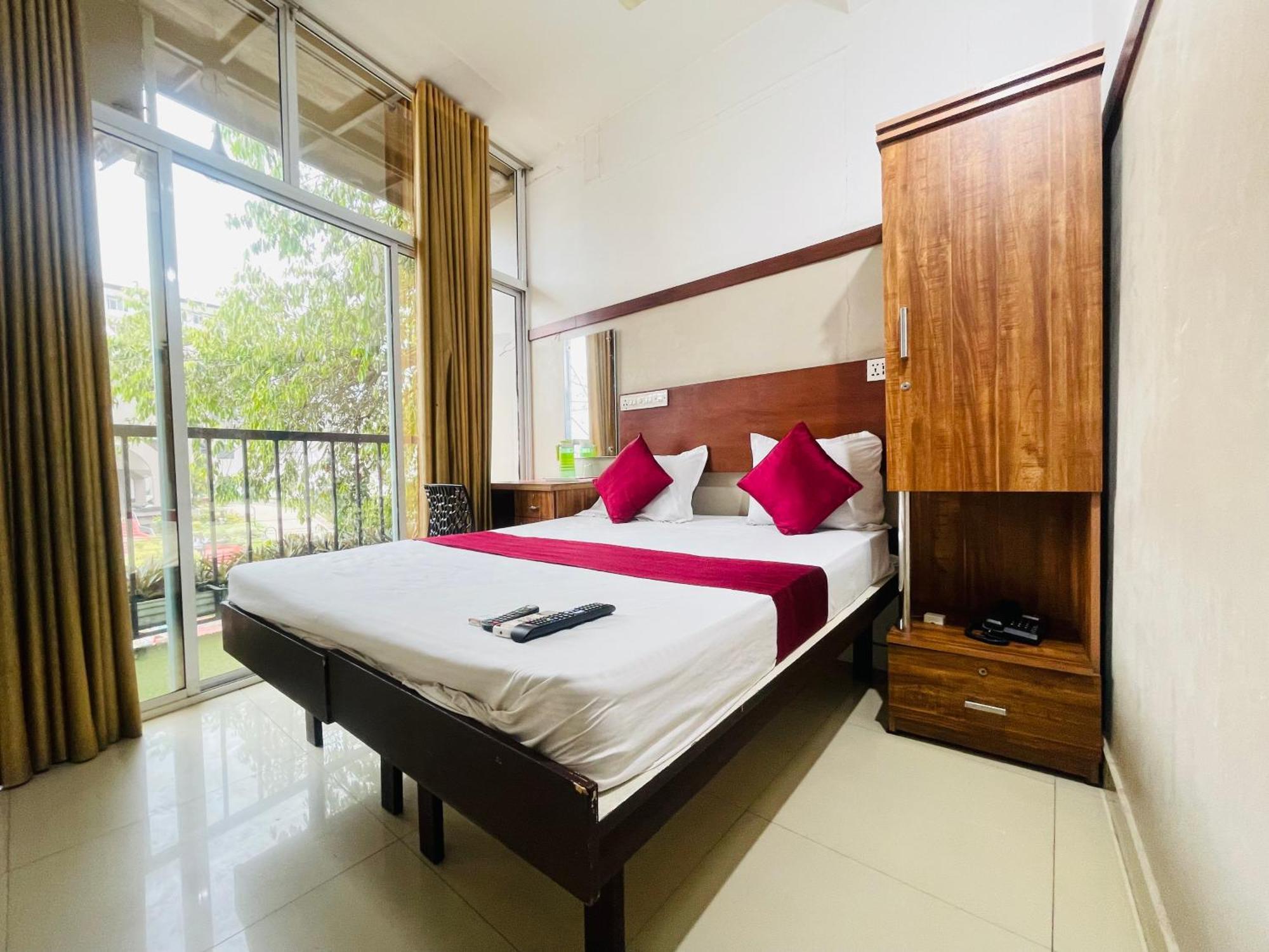 Rio Rooms Mims Calicut Exterior foto