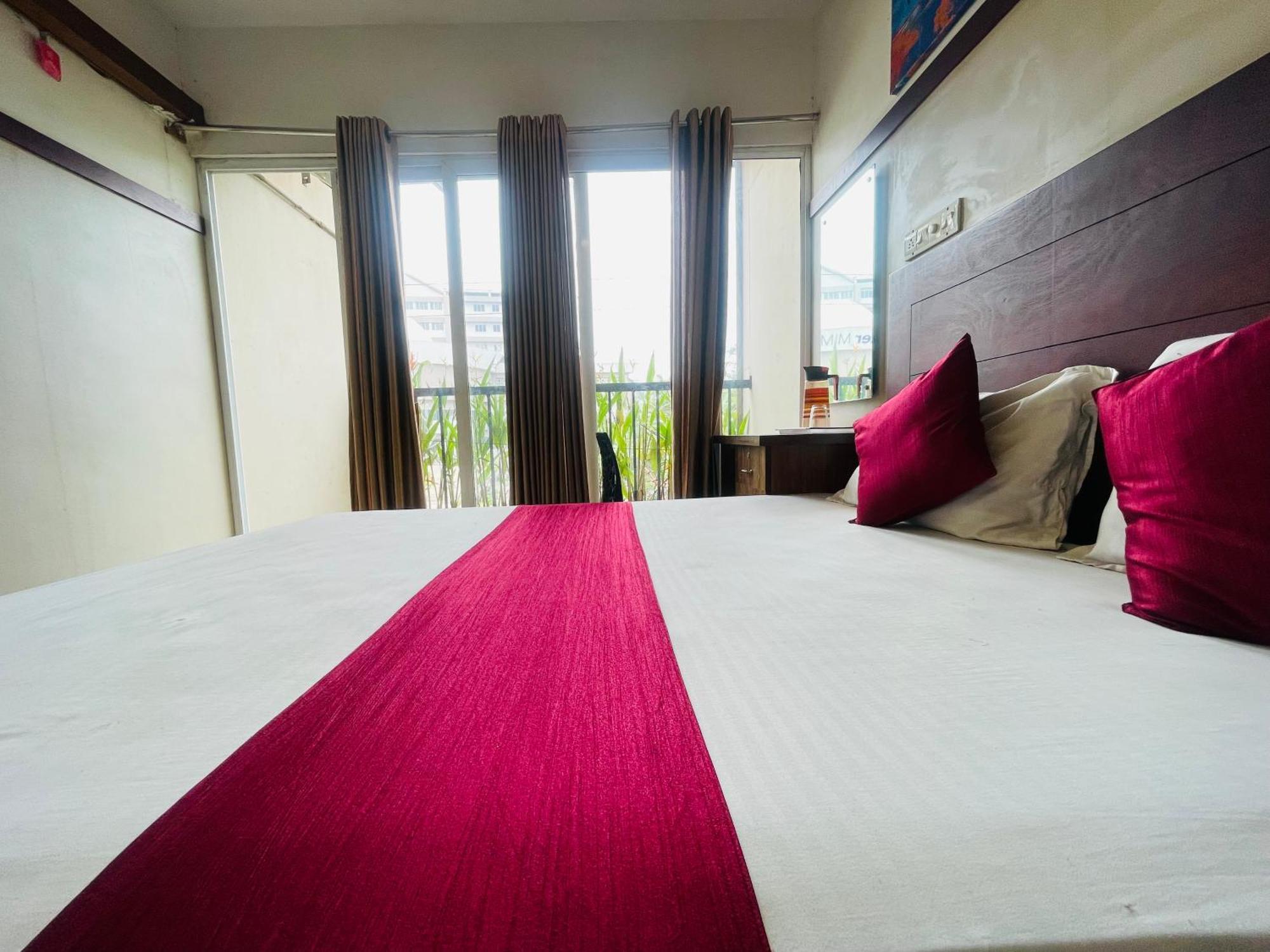Rio Rooms Mims Calicut Exterior foto